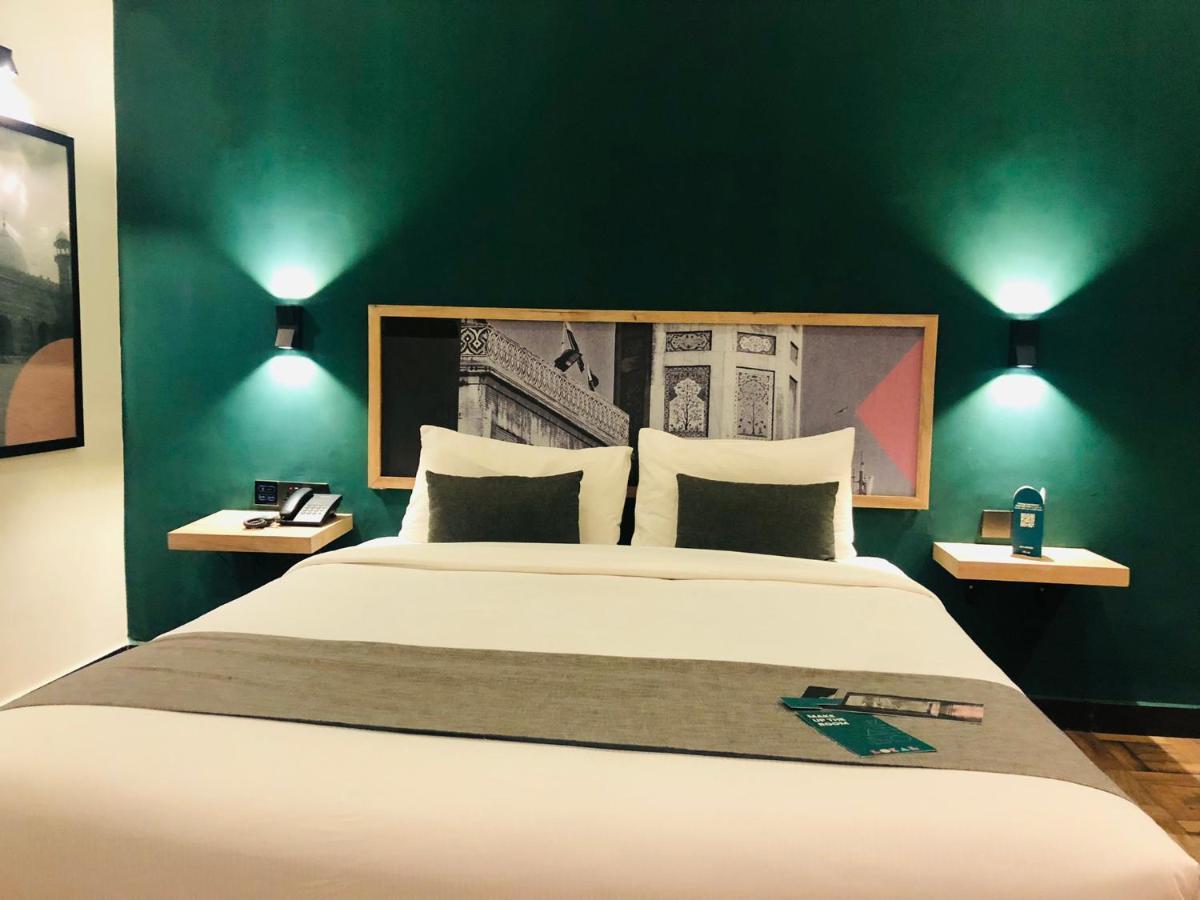 Hotel Oban Lahore Bagian luar foto