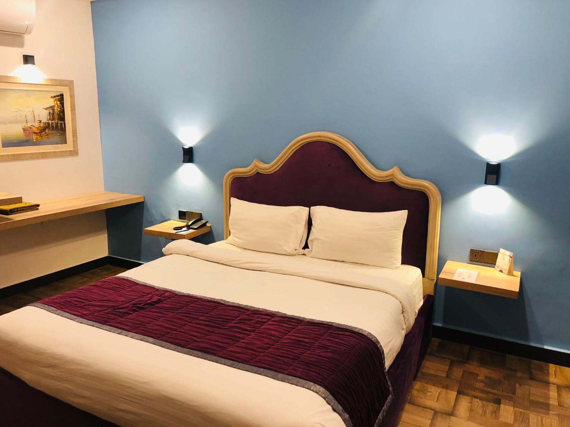Hotel Oban Lahore Bagian luar foto