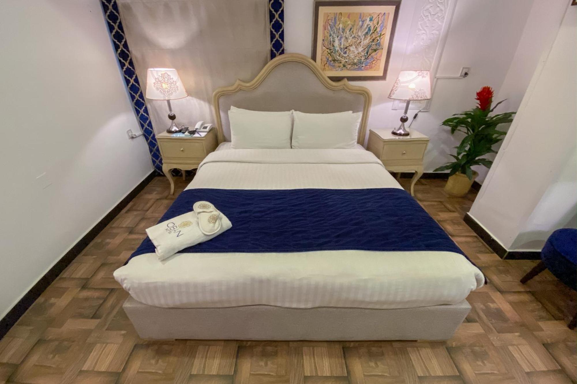 Hotel Oban Lahore Bagian luar foto